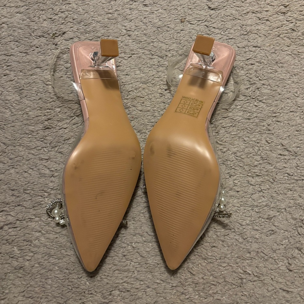 Elegant Crystal Embellished Women's Heels - Picture 2 of 5